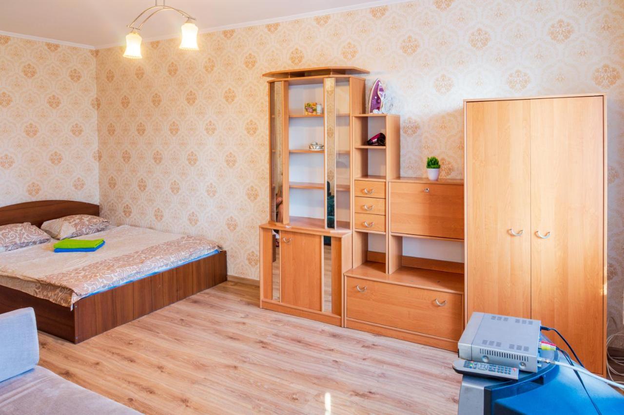 Квартира По Улице Федорова 1 كييف المظهر الخارجي الصورة