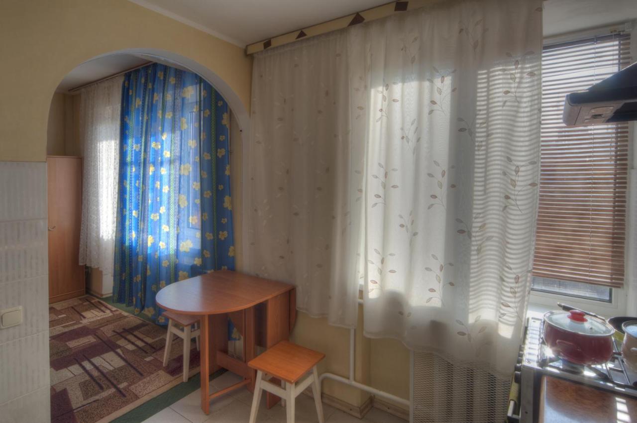 Квартира По Улице Федорова 1 كييف المظهر الخارجي الصورة